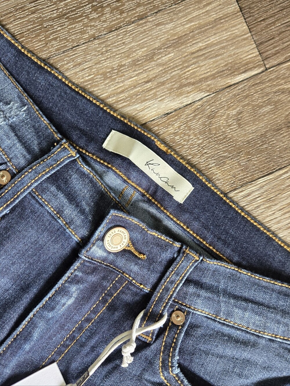 NWT- KanCan Estilo Dark Blue Mid-Rise Distressed Skinny Jean Women's Size 29 - Picture 8 of 9